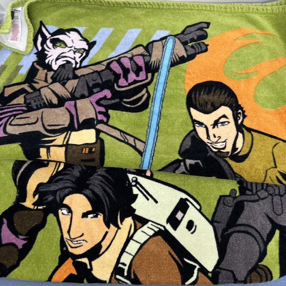 Disney Store‎ Star Wars Rebels Multicolor w/Characters Kids 30